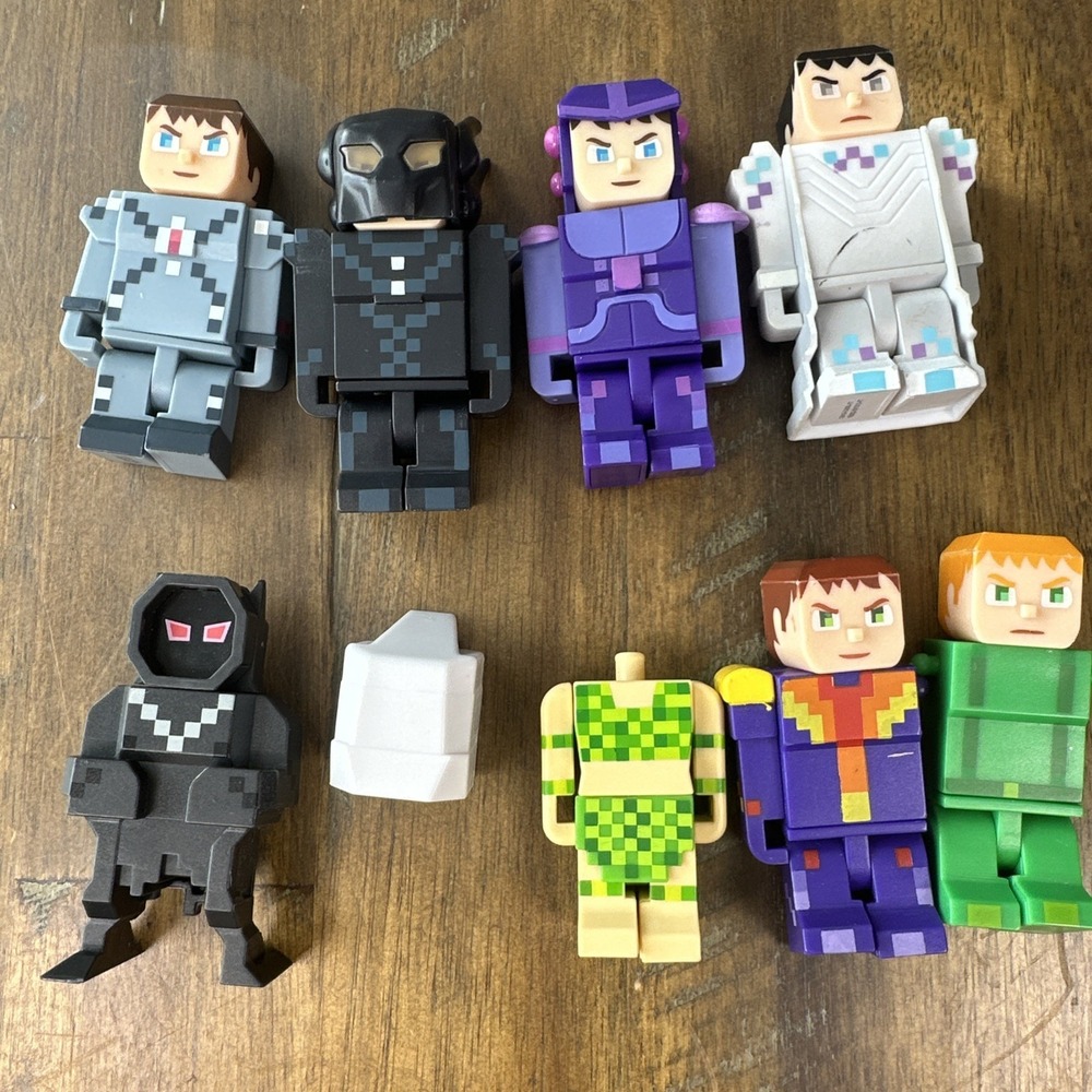 Terraria Action Figure Lot‎ Pre-owned
